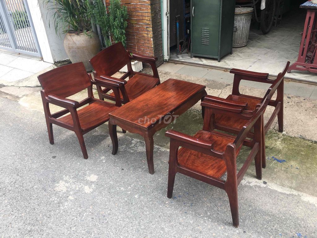 Bộ salon Gỗ Cóc xưa gỗ tốt. Mua bán Bàn ghế tại Thành phố Biên Hòa Đồng Nai được đăng bởi Tuấn Nguyễn hình 1