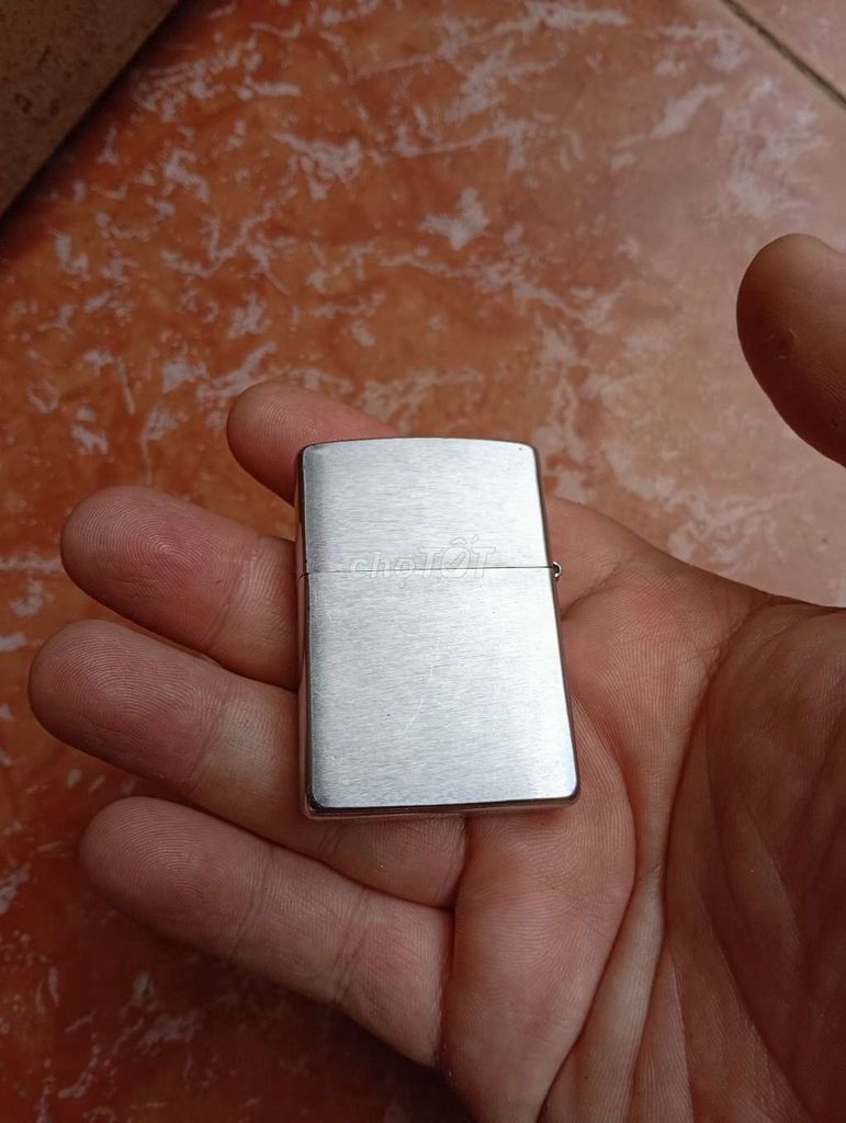 Hộp quẹt zippo USA