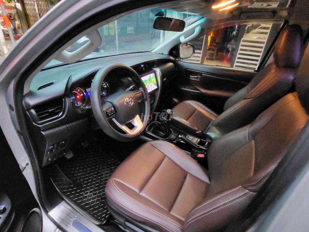 FORTUNER 2.4G Máy Dầu Số Sàn sx18ĐkLđ 2019 Mới 98%. Mua bán Ô tô tại Quận 11 Tp Hồ Chí Minh được đăng bởi A Long hình 5