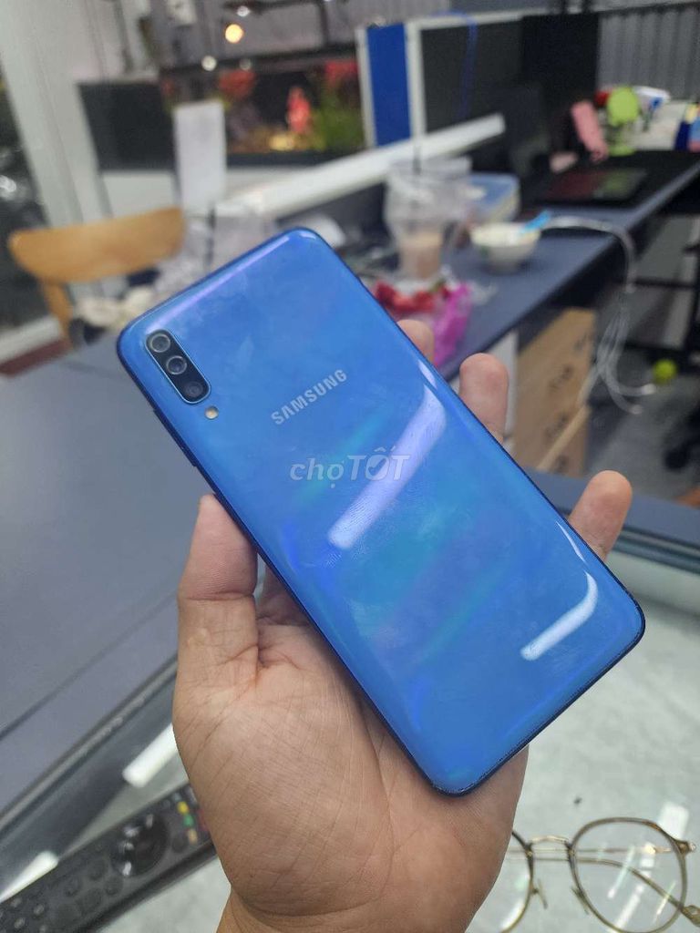 Samsung A70 6GB/128GB màn zin máy zin. Mua bán Điện thoại tại Quận Ninh Kiều Cần Thơ được đăng bởi dienthoaidao hình 1