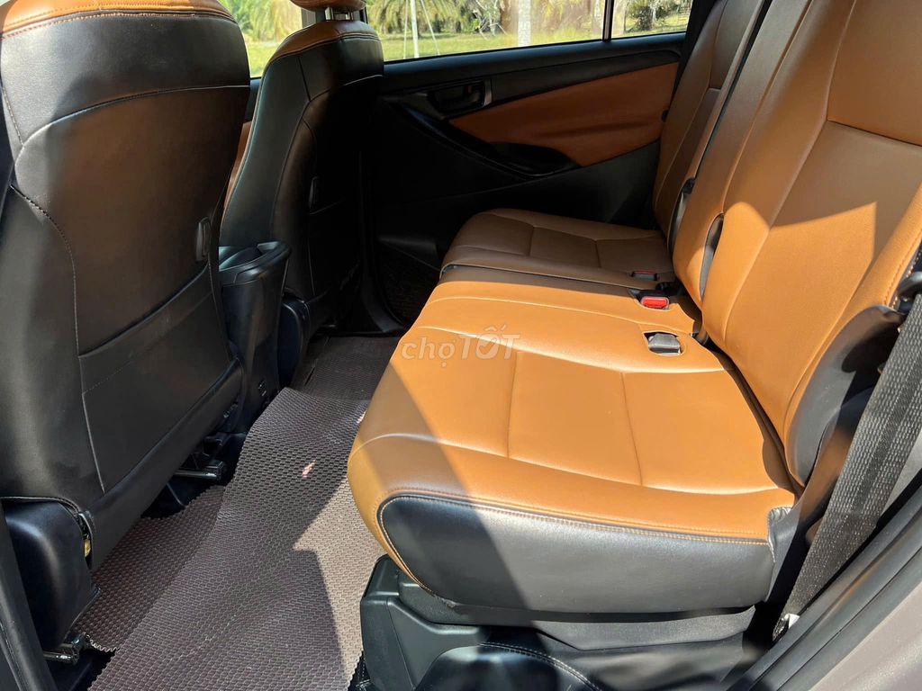 Innova sx 2019 số sàn màu ghi, động cơ máy xăng. Mua bán Ô tô tại Quận Gò Vấp Tp Hồ Chí Minh được đăng bởi Việt 8080 hình 5