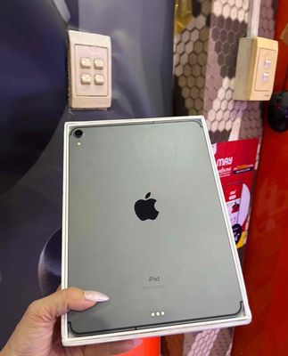 iPad Pro 11 inch 2018 gray 64gv4g pin 98% zin áp
