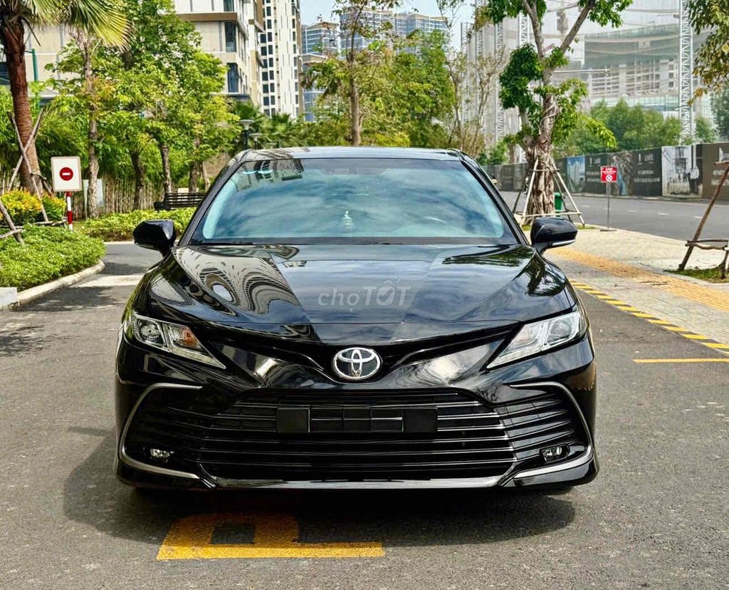 Toyota Camry 2022 2.0G nhập Thái Lan