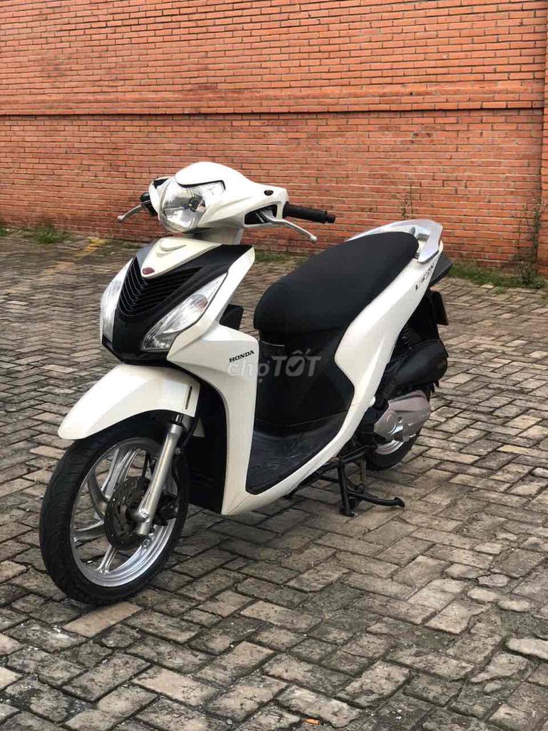 Vision 2016,bst71,xe zin êm đẹp leng keng. Mua bán Xe máy tại Quận 7 Tp Hồ Chí Minh được đăng bởi Trung Anh hình 2