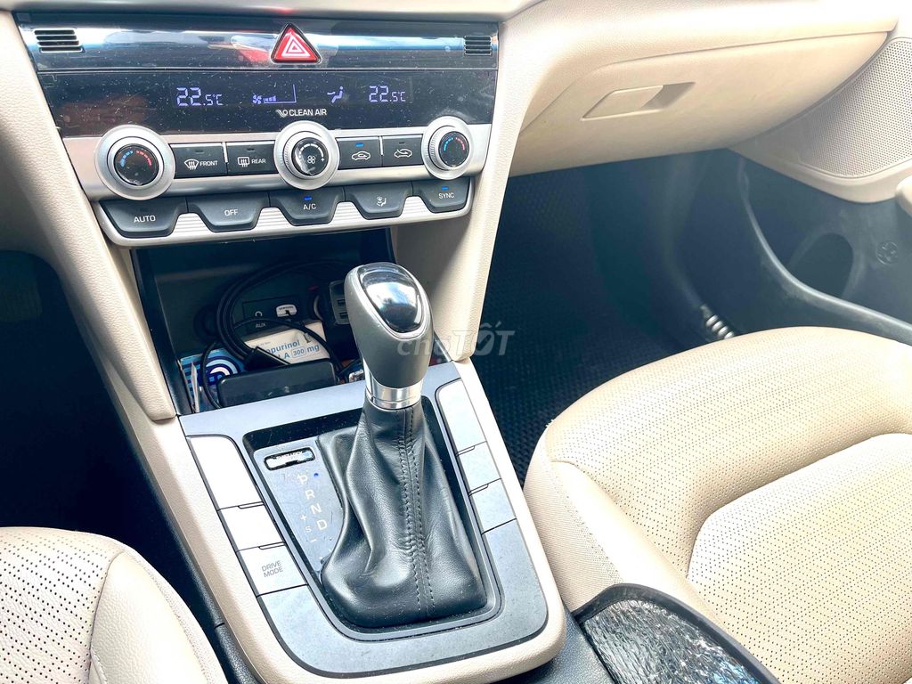 Elantra 1.6AT chính chủ, đăng ký 1/2021. Mua bán Ô tô tại Thành phố Vũng Tàu Bà Rịa - Vũng Tàu được đăng bởi Lợi Nguyễn hình 5