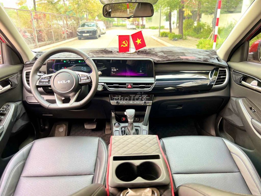 Kia Seltos 2025 1.5AT Luxury 4000km. Mua bán Ô tô tại Quận Cầu Giấy Hà Nội được đăng bởi Huy Nam hình 3