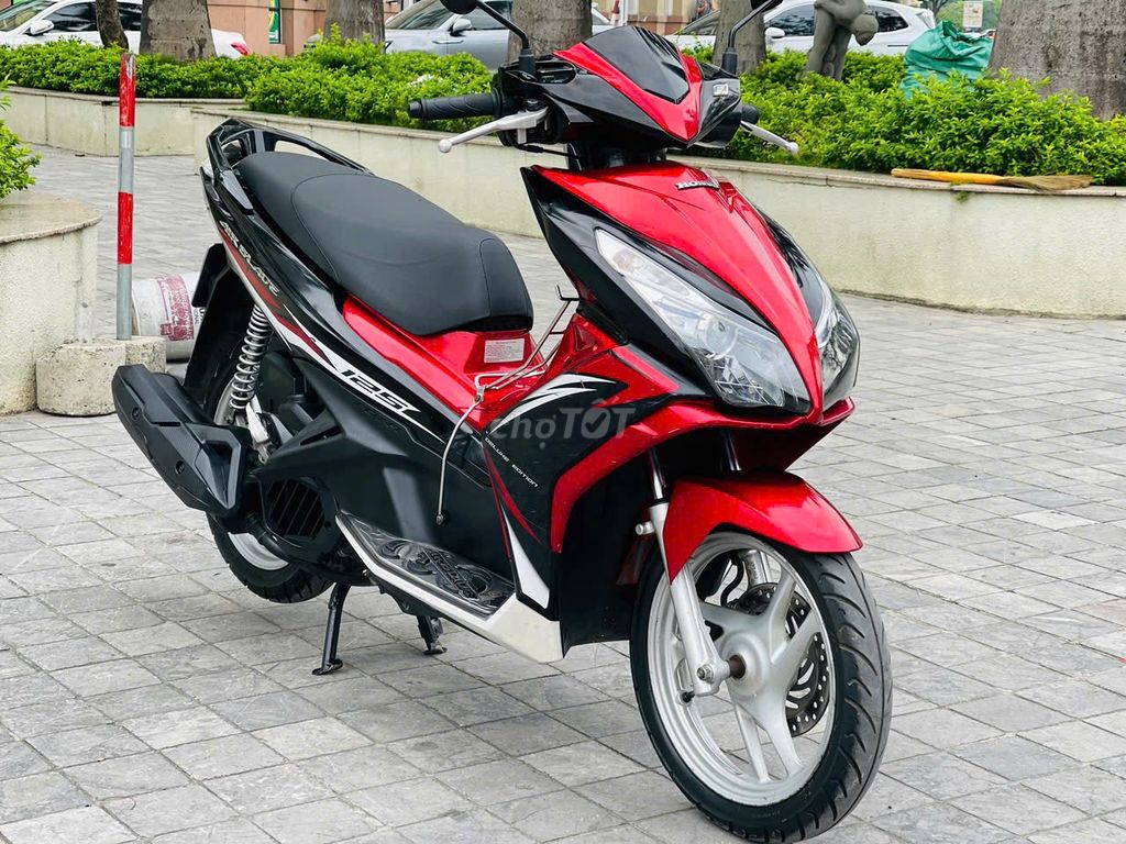 HONDA AIR BLADE 125 ĐỎ ĐEN BIỂN 29. Mua bán Xe máy tại Quận Nam Từ Liêm Hà Nội được đăng bởi TÙNG LÂM hình 3