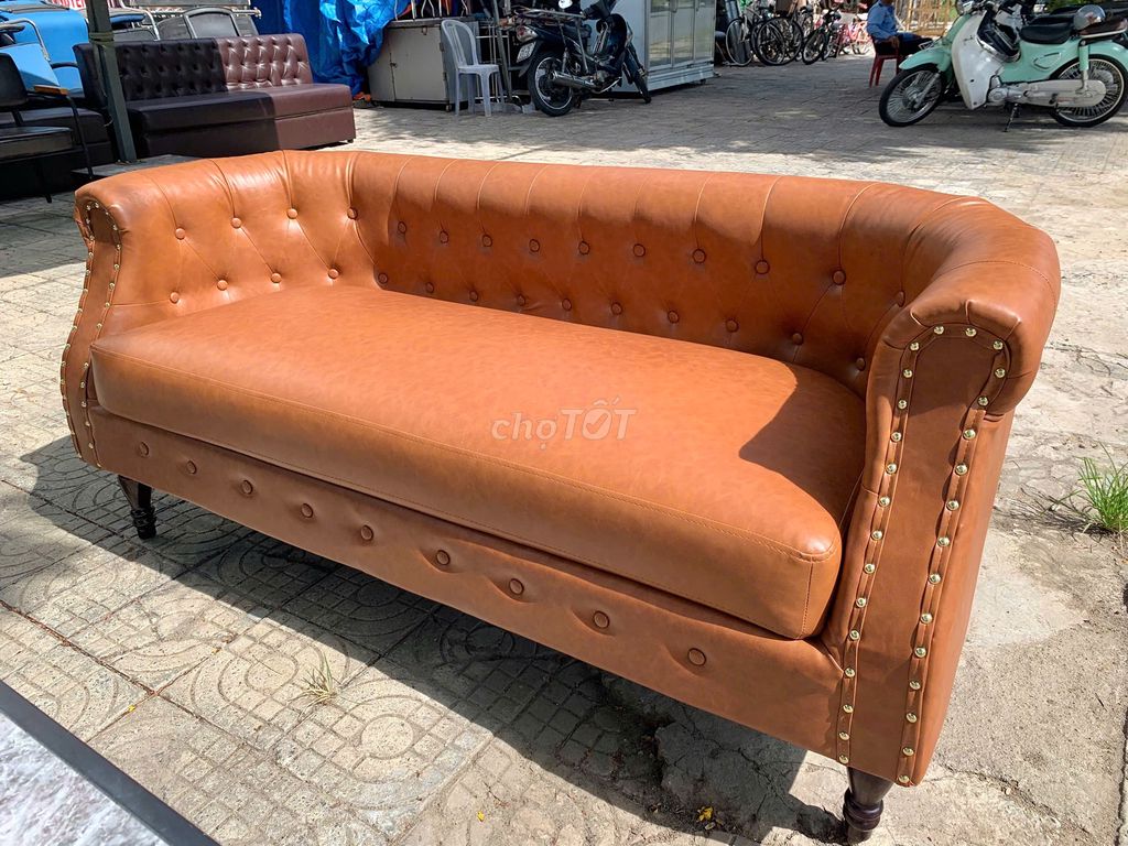 Ghế sofa da màu Nâu tcđ. Dịch vụ dọn dẹp nhà tại Quận Sơn Trà Đà Nẵng được đăng bởi THẾ GIỚI ĐỒ CŨ ĐÀ NẴNG hình 1