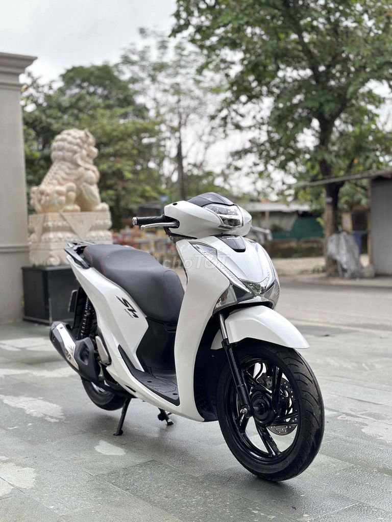 SH 2018 sporty , xe cực kì đẹp, bao ngon. Mua bán Xe máy tại Thành phố Huế Thừa Thiên Huế được đăng bởi Trần Quý hình 6