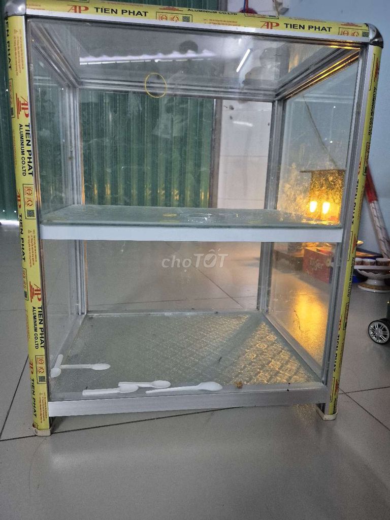 Tủ kiếng nhỏ. Mua bán Tủ, kệ gia đình tại Thành phố Bến Tre Bến Tre được đăng bởi An Trần hình 1