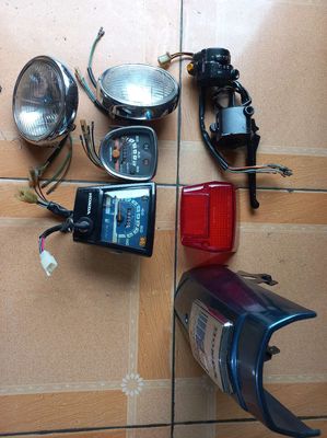 Phụ tùng zin Cub 82. Mua bán Phụ tùng xe tại Quận Hà Đông Hà Nội được đăng bởi Lê Công Tuấn Anh