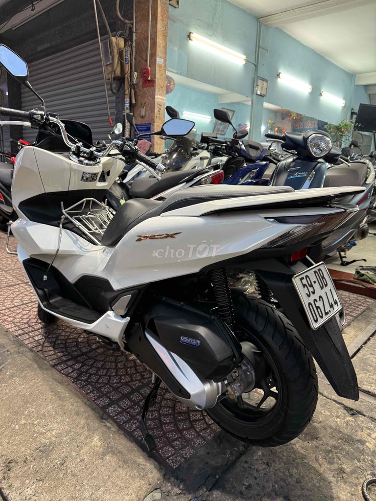 pcx 160-8200 km. Mua bán Xe máy tại Quận Phú Nhuận Tp Hồ Chí Minh được đăng bởi Nhân  hình 4