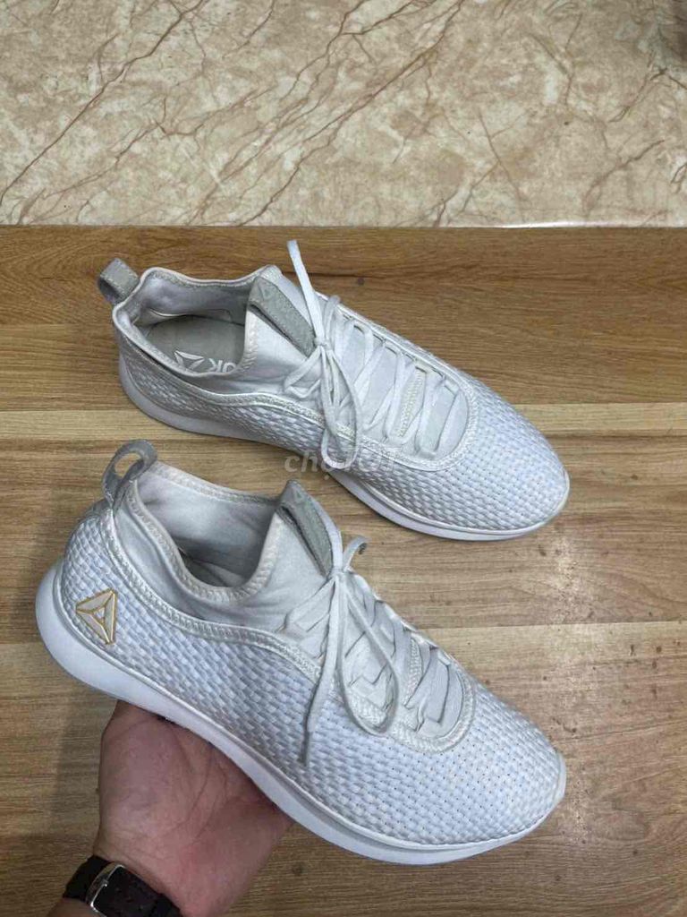 Giày thể thao Reebok Nam Trắng size 43. Mua bán Giày dép tại Quận Ngũ Hành Sơn Đà Nẵng được đăng bởi mai hùng hình 1