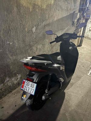 Feliz Neo lướt biển sg ký chíh chủ