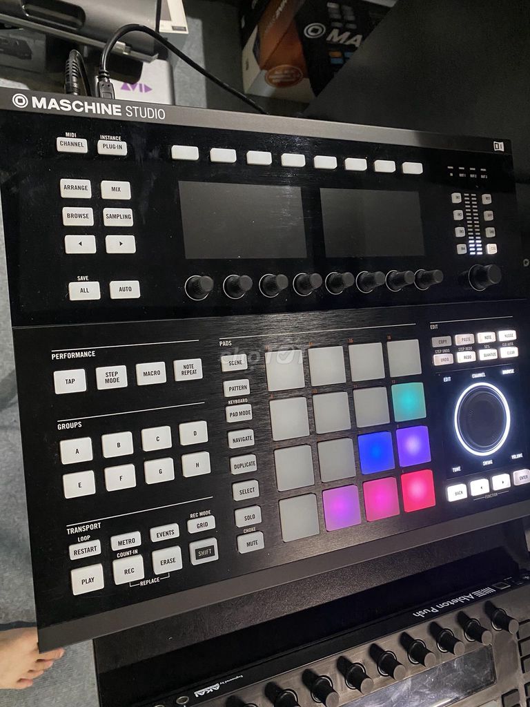 Bán trống điện tử + máy làm nhạc Maschine Studio