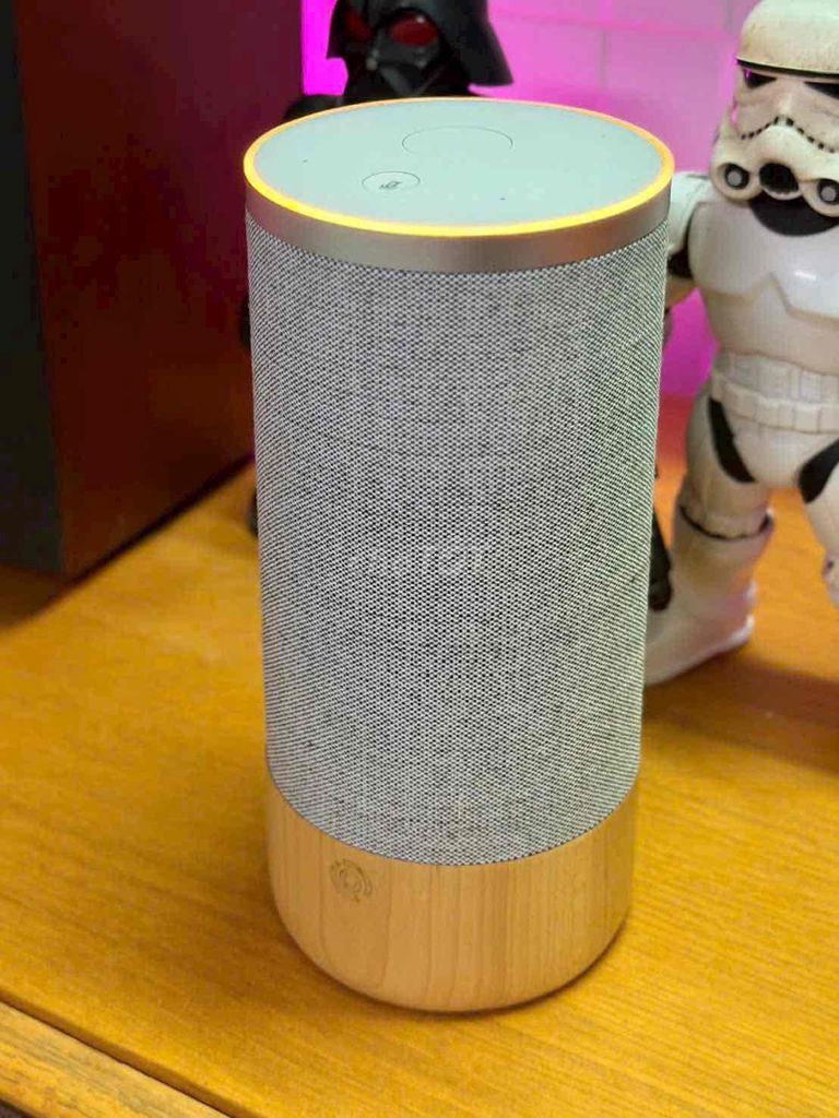 Loa Bluetooth Đế gỗ Đèn LED viền Như mới. Mua bán Tivi, Âm thanh tại Quận Tân Bình Tp Hồ Chí Minh được đăng bởi Nam hình 1