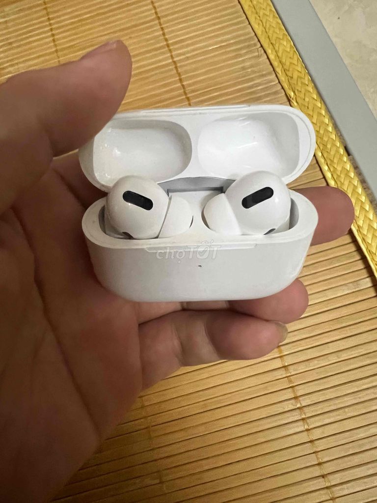 Tai nghe Apple AirPods Pro Trắng Lỗi 1 tai. Mua bán Tivi, Âm thanh tại Quận Ba Đình Hà Nội được đăng bởi Đoàn Lương hình 1