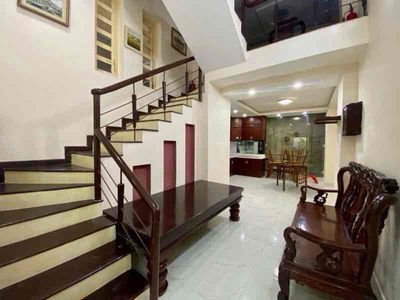 Nhà phố 72 m² · 4 PN · Đường Huỳnh Văn Bánh