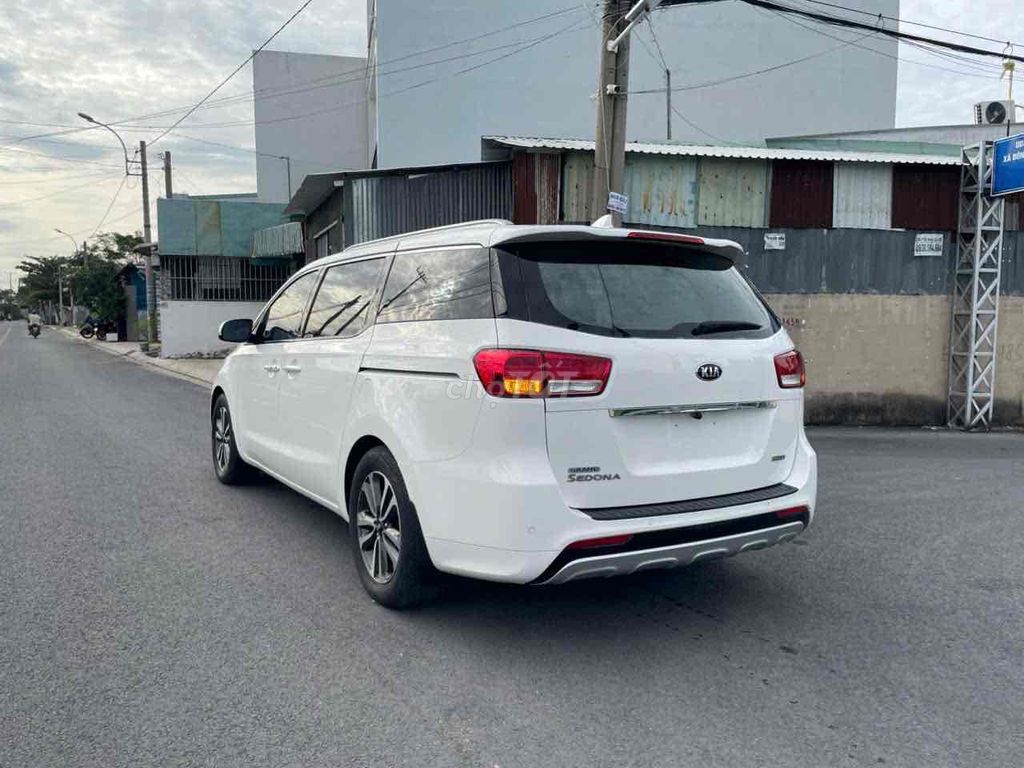 Kia Sedona 2016 Full Dầu. xe gia đình. cực đẹp.. Mua bán Ô tô tại Huyện Hóc Môn Tp Hồ Chí Minh được đăng bởi XE CỦA MỌI NHÀ AUTO 888 hình 6