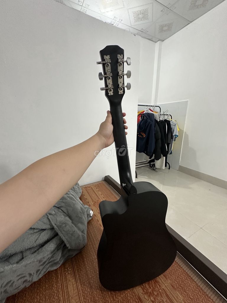 Đàn guitar Aucotic Đen Gần như mới. Mua bán Nhạc cụ tại Thành phố Thái Nguyên Thái Nguyên được đăng bởi Trần Giang hình 1
