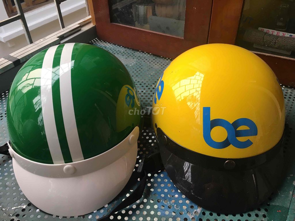 Combo 2 mũ bảo hiểm chạy xe. Mua bán Phụ kiện thời trang khác tại Quận Bắc Từ Liêm Hà Nội được đăng bởi Hoài Anh hình 1