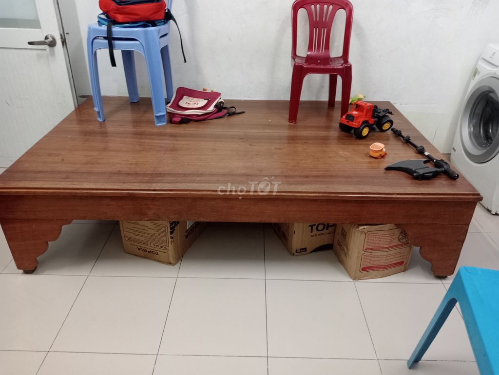 Thanh lý phản gỗ quỳ 1m2 và tủ hộc gỗ tự nhiên. Mua bán Giường, chăn ga gối nệm tại Thành phố Dĩ An Bình Dương được đăng bởi nguyễn văn an hình 1