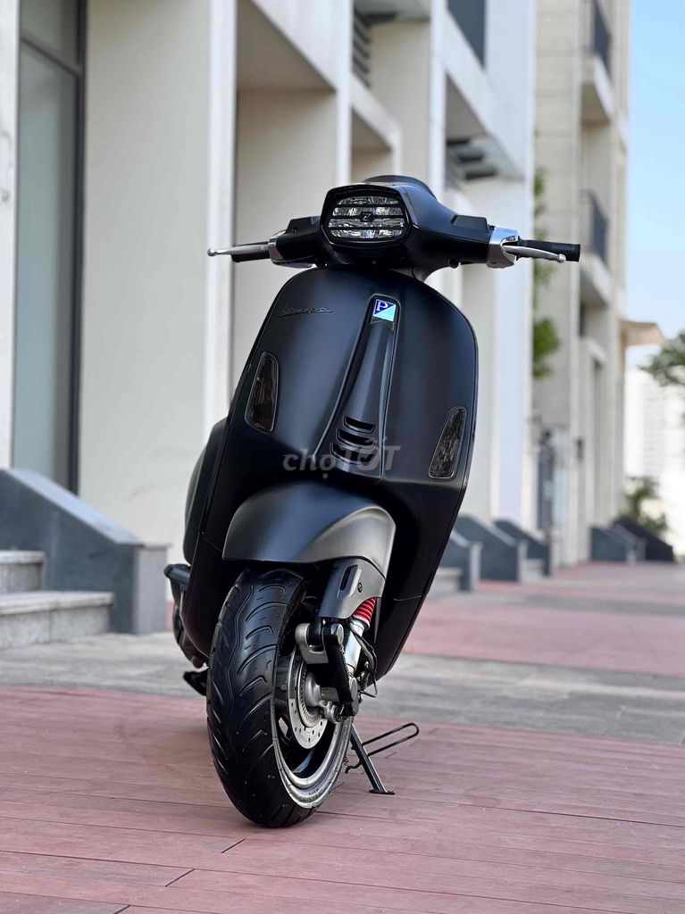 Piaggio Vespa Sprint S125 ABS 2022 Đen 8000km. Mua bán Xe máy tại Quận Cầu Giấy Hà Nội được đăng bởi Tuấn Việt Motor hình 4