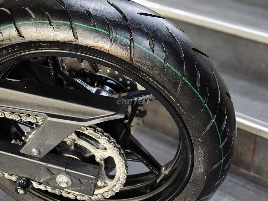 Z400 ABS CHẠY LƯỚT CHỈ 1600KM. Mua bán Xe máy tại Quận Tây Hồ Hà Nội được đăng bởi Tu Phamanh hình 9