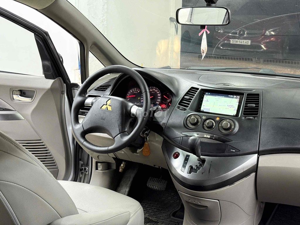 Mitsubishi Grandis 2005 2.4 AT - 120000 km. Mua bán Ô tô tại Quận Tân Phú Tp Hồ Chí Minh được đăng bởi Thế Anh hình 18