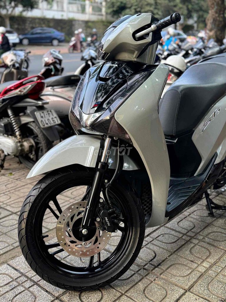 SH 2018 rất đep. Mua bán Xe máy tại Thành phố Buôn Ma Thuột Đắk Lắk được đăng bởi Ngô quốc Việt  hình 1