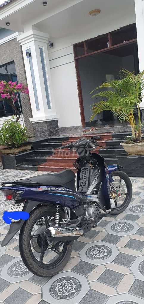 Yamaha Jupiter RC Xanh đen Đã sử dụng. Mua bán Xe máy tại Thành phố Thuận An Bình Dương được đăng bởi Nguyễn hoàng hình 2