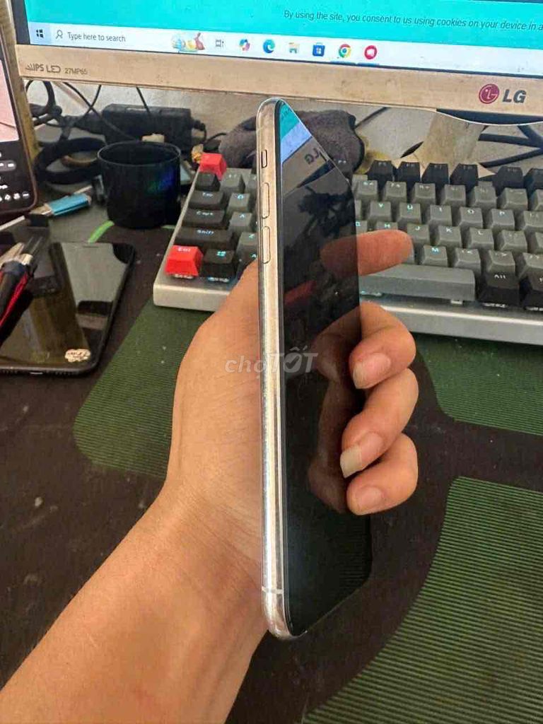 Apple iPhone 11 Pro Max 64GB Trắng. Mua bán Điện thoại tại Thị xã Sơn Tây Hà Nội được đăng bởi long hình 1
