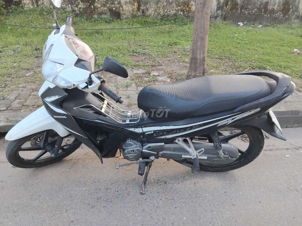 Honda Blade 2017 chạy tốt đi giá xác. Mua bán Xe máy tại Quận Liên Chiểu Đà Nẵng được đăng bởi Thái Thụy Nguyễn hình 3