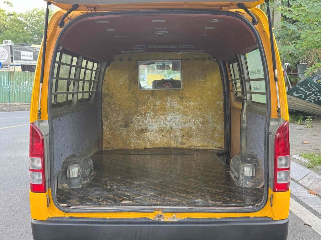 Toyota Hiace 2008 van 3 chỗ tải 940kg chạy phố. Mua bán Ô tô tại Quận Bắc Từ Liêm Hà Nội được đăng bởi Tô Văn Tiến hình 12