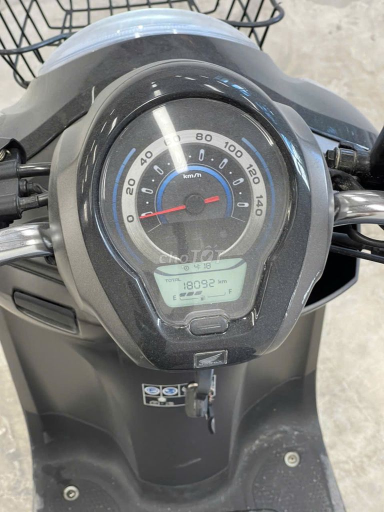 HONDA - SCOOPY SIÊU PHẨM - MÀU NÂU ĐEN- ĐỜI 2022 🔥. Mua bán Xe máy tại Thành phố Thủ Đức Tp Hồ Chí Minh được đăng bởi iMotorbike Viet Nam hình 5