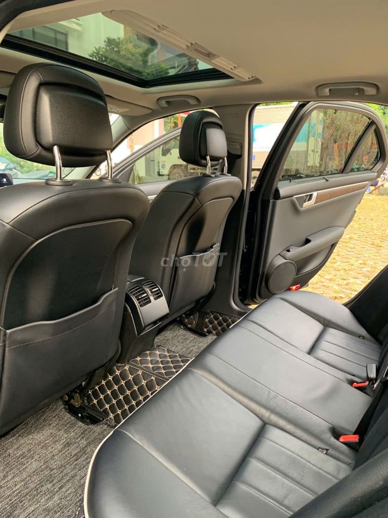 Mercedes Benz C Class C250 2014. Mua bán Ô tô tại Quận Long Biên Hà Nội được đăng bởi Auto Tuấn Huyền hình 8