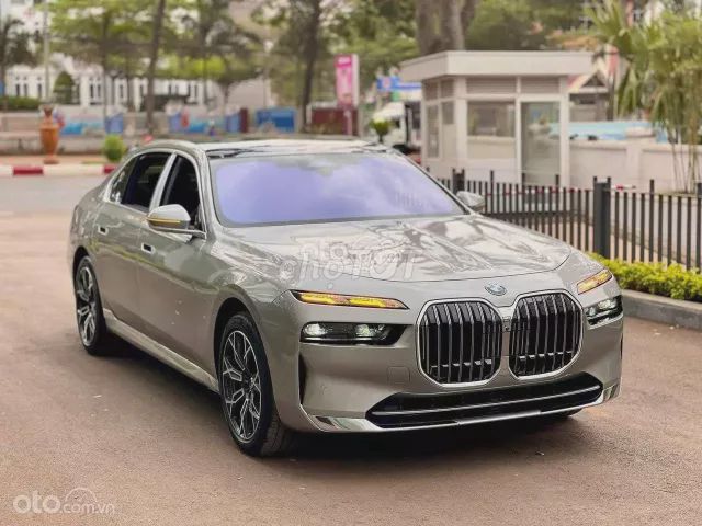 BMW 7 Series 2025 740i Pure Excellence. Mua bán Ô tô tại Huyện Vĩnh Bảo Hải Phòng được đăng bởi Thaco Auto Hải Phòng hình 1
