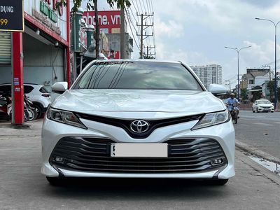 Toyota Camry 2020, 1 chủ mua mới