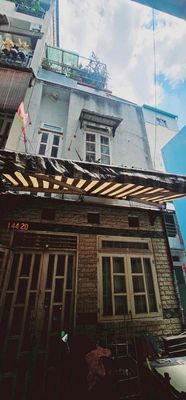 Bán nhà Bình Thới chính chủ trệt 2 lầu giá 2 tỷ350. Mua bán nhà ở tại Quận 11 Tp Hồ Chí Minh được đăng bởi lê xuân thảo