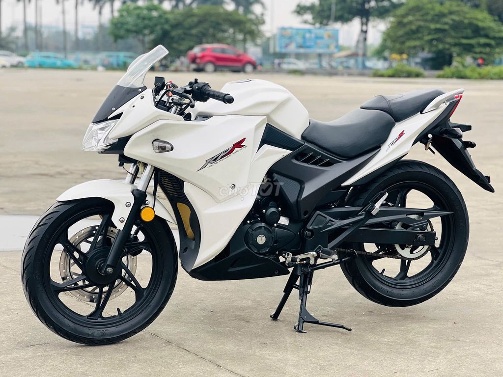 BOSSITY KPR 150FI XESẴN HỒ SƠ CẦM TAY VỀ BẤM BIỂN. Mua bán Xe máy tại Quận Cầu Giấy Hà Nội được đăng bởi A Nam hình 3