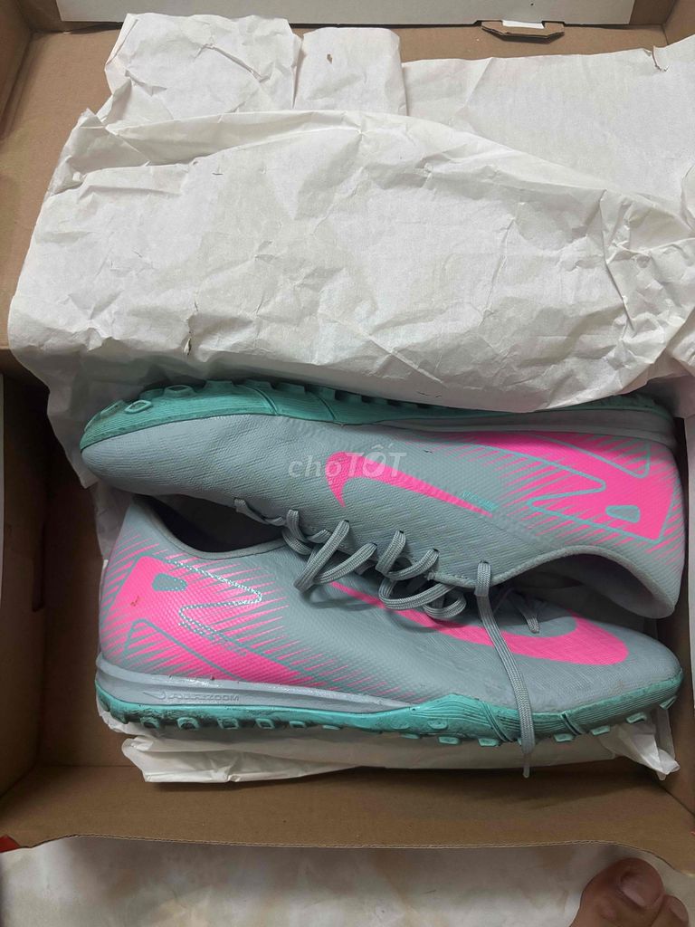 Vapor 16 aca và f50 ráp đế. Mua bán Giày dép tại Huyện Trảng Bom Đồng Nai được đăng bởi Lâm hình 1