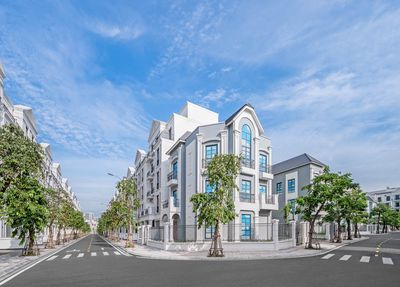Em Khánh Bán nhà phố Vinhomes 84m2 13,8tỷ 96m2 16,8 tỷ 144m2 21 tỷ. Mua bán nhà ở tại Thành phố Thủ Đức Tp Hồ Chí Minh được đăng bởi Huỳnh Duy Khánh