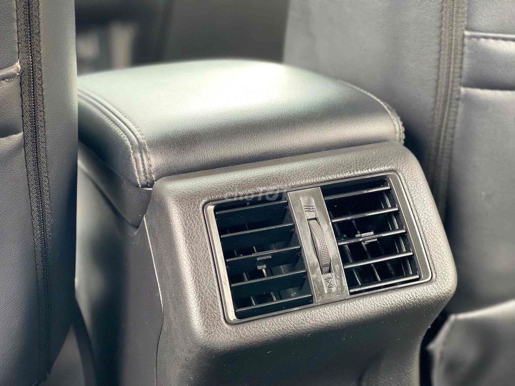 Mitsubishi Outlander Cvt 2020- 65.000km. Mua bán Ô tô tại Quận Long Biên Hà Nội được đăng bởi Mr Tài Oto hình 11