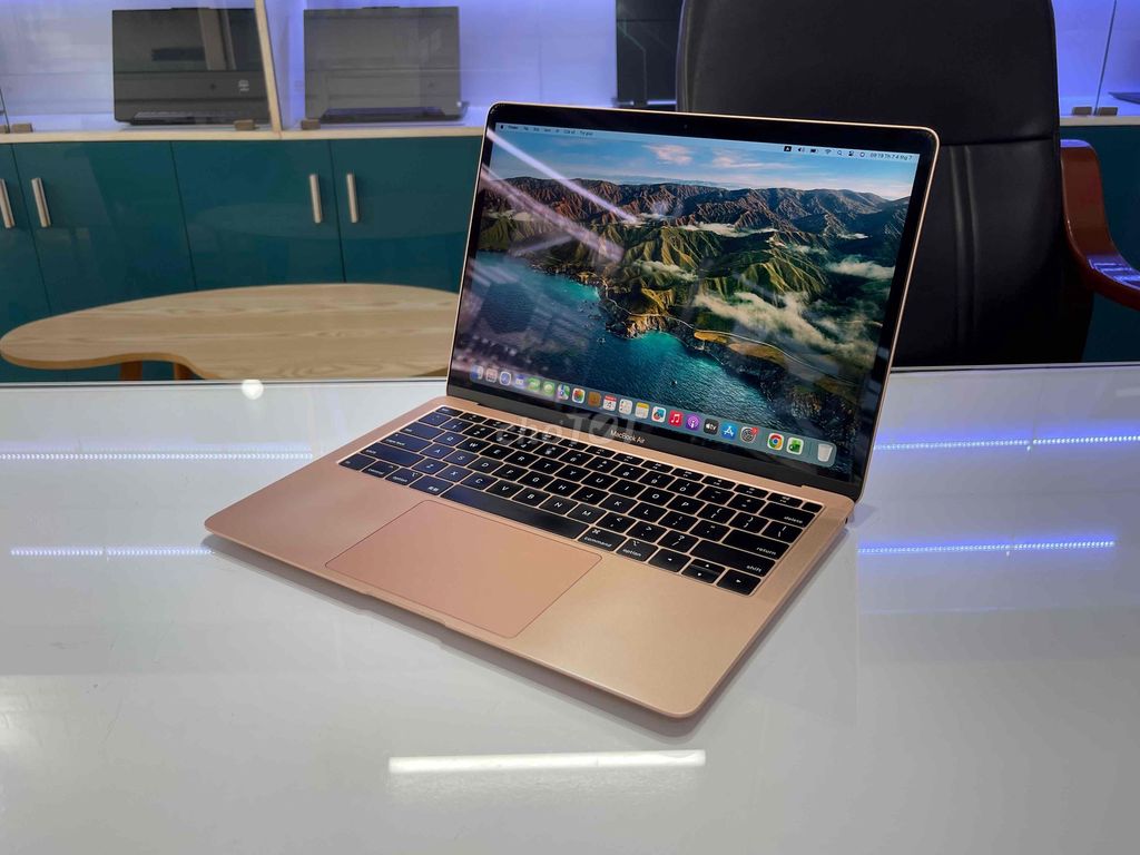 Laptop Apple Macbook Air 2019 Core i5 8GB/128GB. Mua bán Laptop tại Quận Ninh Kiều Cần Thơ được đăng bởi HOÀNG MAI STORE hình 1
