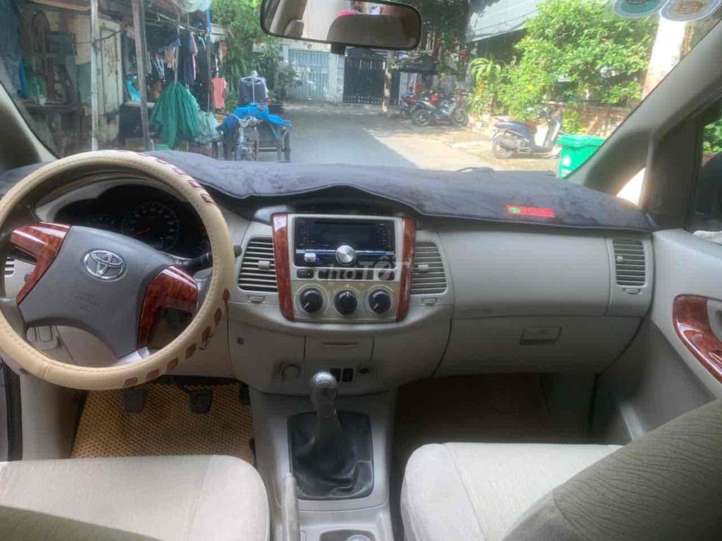 Toyota Innova 2016