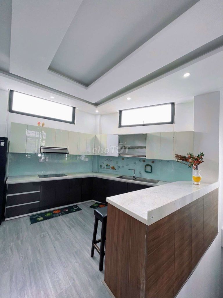 Редкий апарт-отель в переулке для авто на Нгуен Хуу Тхо – 81м² – 8 комнат