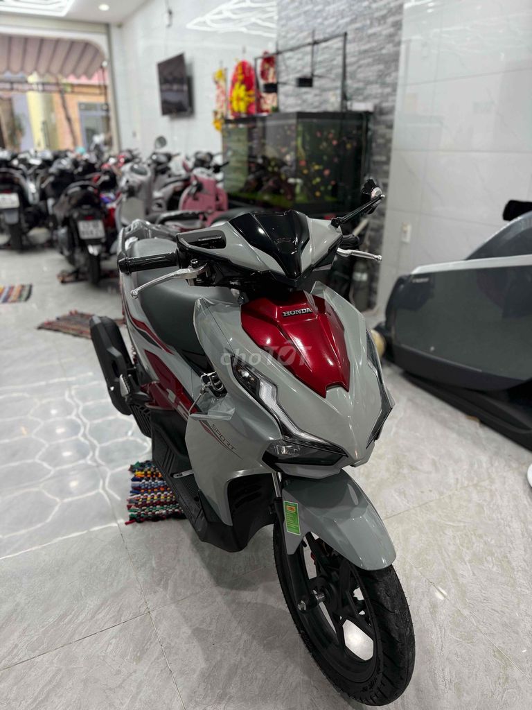 Honda Air Blade 125 2024 цементный серый