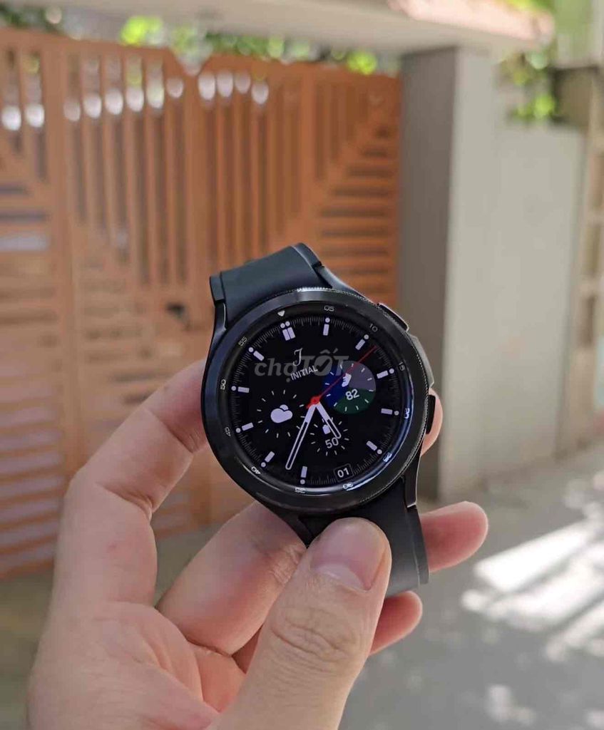 Samsung Galaxy Watch 4 Classic. Mua bán Thiết bị đeo thông minh tại Quận Hai Bà Trưng Hà Nội được đăng bởi Sơn hình 1