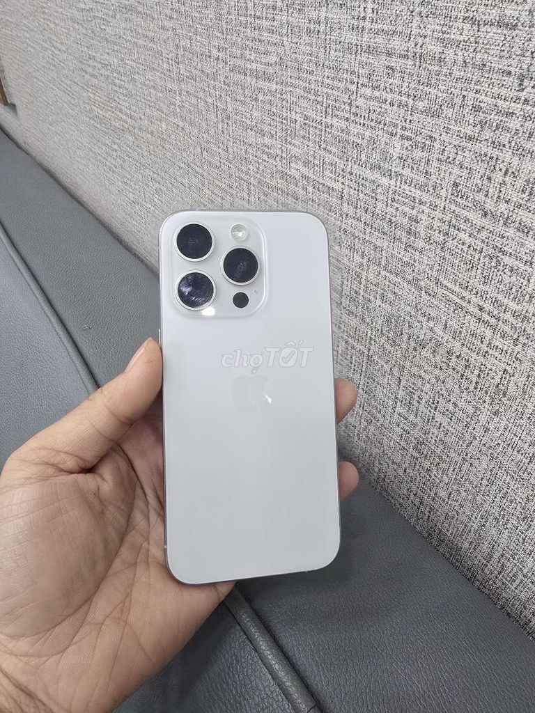 iPhone 15 Pro 128 sim vật lí pin cao. Mua bán Điện thoại tại Thành phố Buôn Ma Thuột Đắk Lắk được đăng bởi MNmobile hình 1