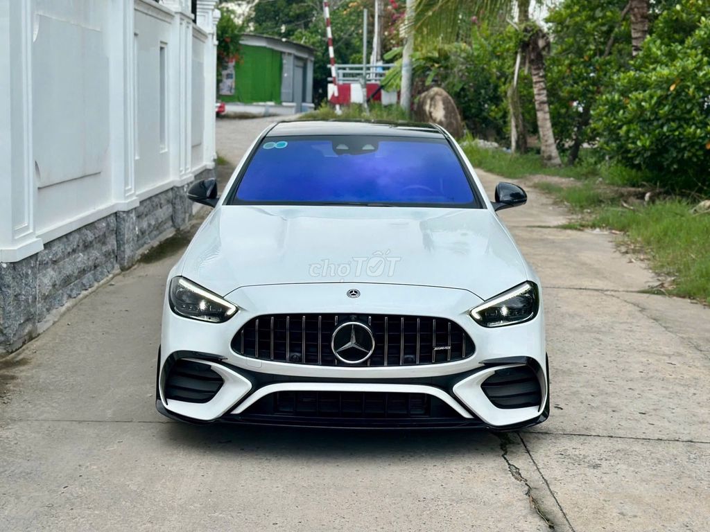 Mercedes C43 AMG 4Matic 2023, пробег 5000 км